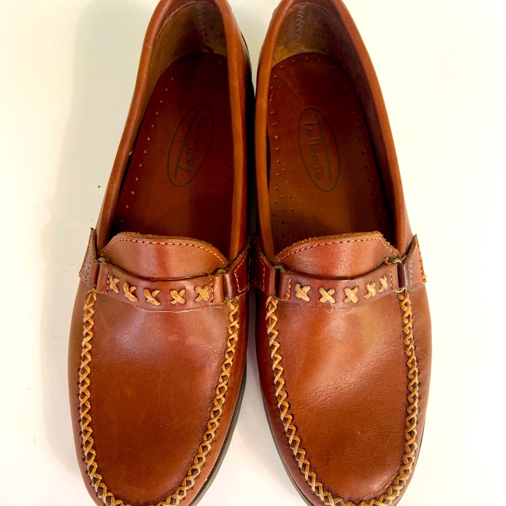 Caramel brown Talbots loafer 8